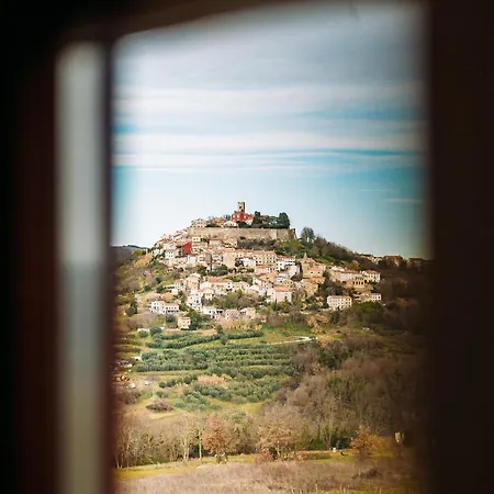 Casa Rossa Istrian Boutique فندق موتوفون